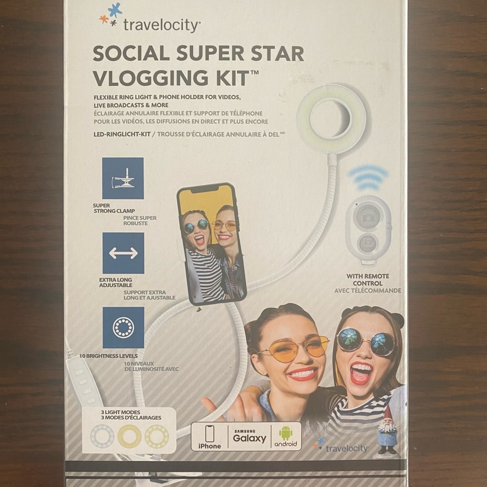 Travelocity Vlogging kit Social Superstar NIB